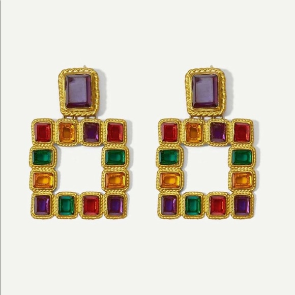 Fashion Earrings - Picture 1 of 2